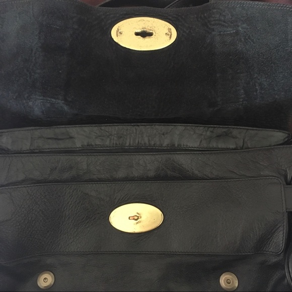 Mulberry Oversized Alexa Black Leather Gold Buckle - Picture 9 of 10